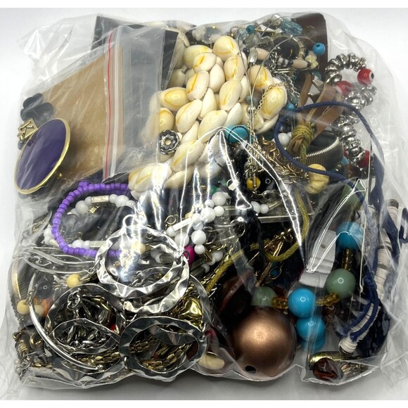 Jewelry - Vtg To Now Broken Jewelry Repurpose Rhinestone Bead Harvest Upcycle Craft Box *R